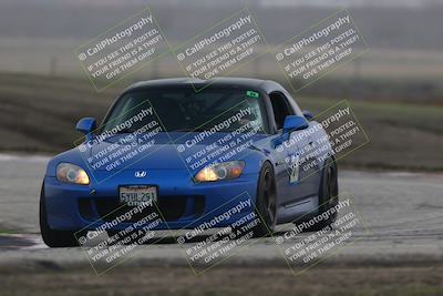 media/Nov-28-2025-Speed SF (Fri) [[b9fcb3577c]]/Red and Gold/Session 3 (Outside GrapevineGold/